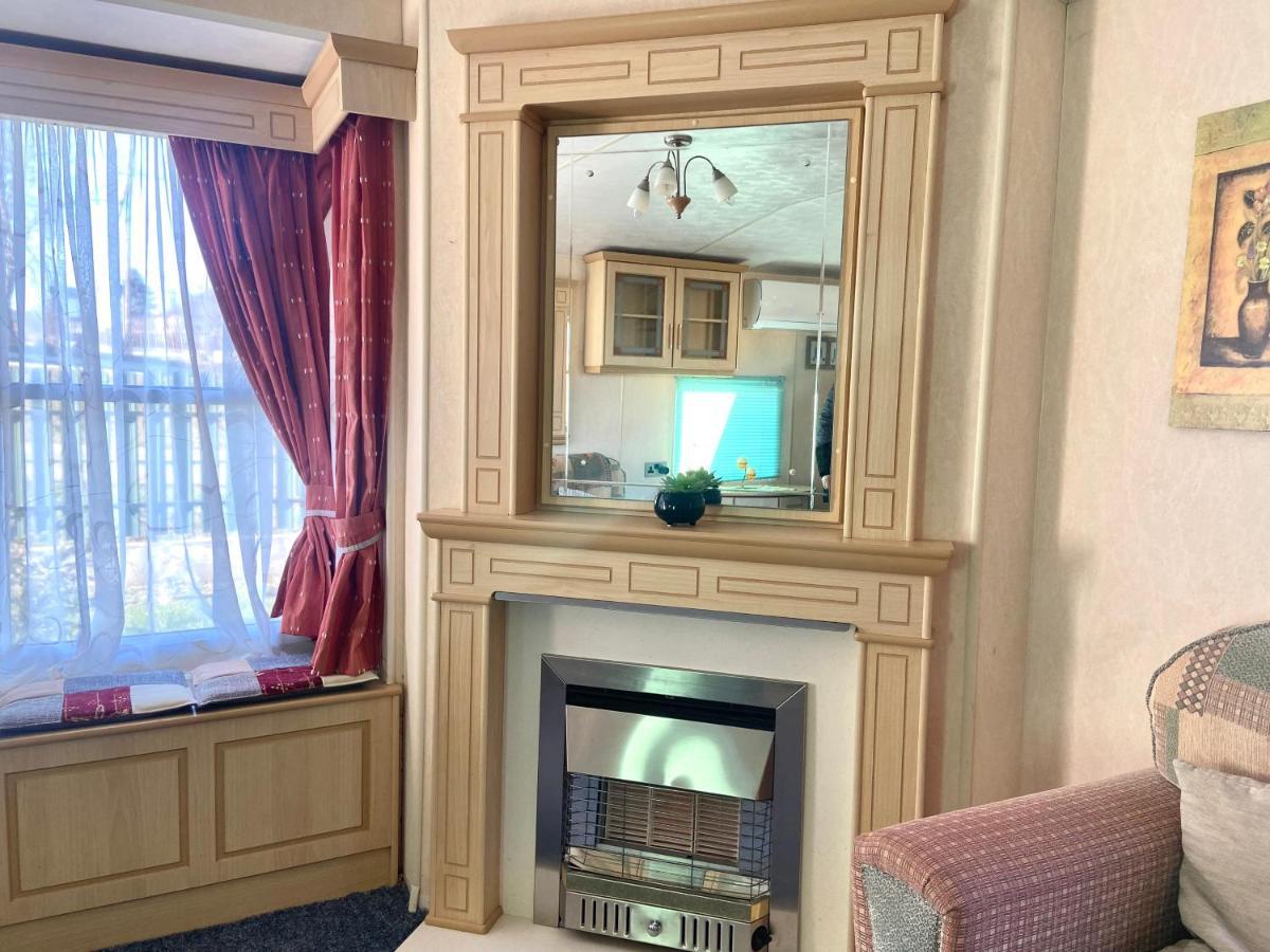 Kisvakond Vendeghaz Appartement Jeno Buitenkant foto