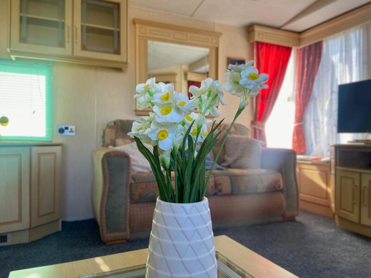Kisvakond Vendeghaz Appartement Jeno Buitenkant foto
