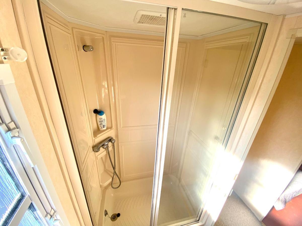 Kisvakond Vendeghaz Appartement Jeno Buitenkant foto