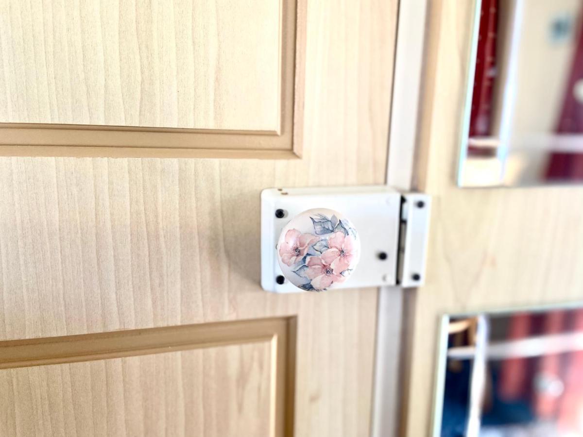 Kisvakond Vendeghaz Appartement Jeno Buitenkant foto