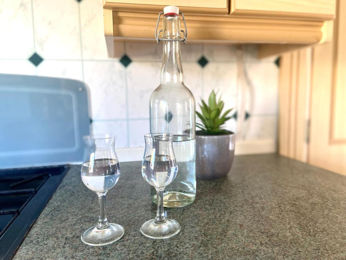 Kisvakond Vendeghaz Appartement Jeno Buitenkant foto
