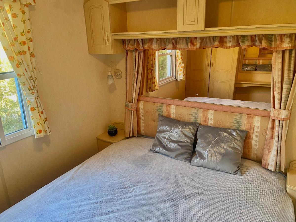 Kisvakond Vendeghaz Appartement Jeno Buitenkant foto