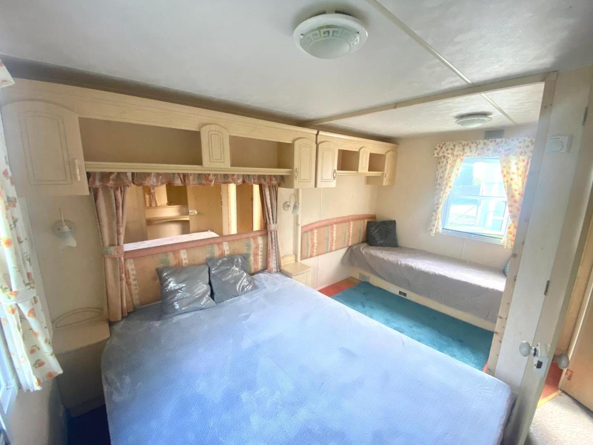 Kisvakond Vendeghaz Appartement Jeno Buitenkant foto