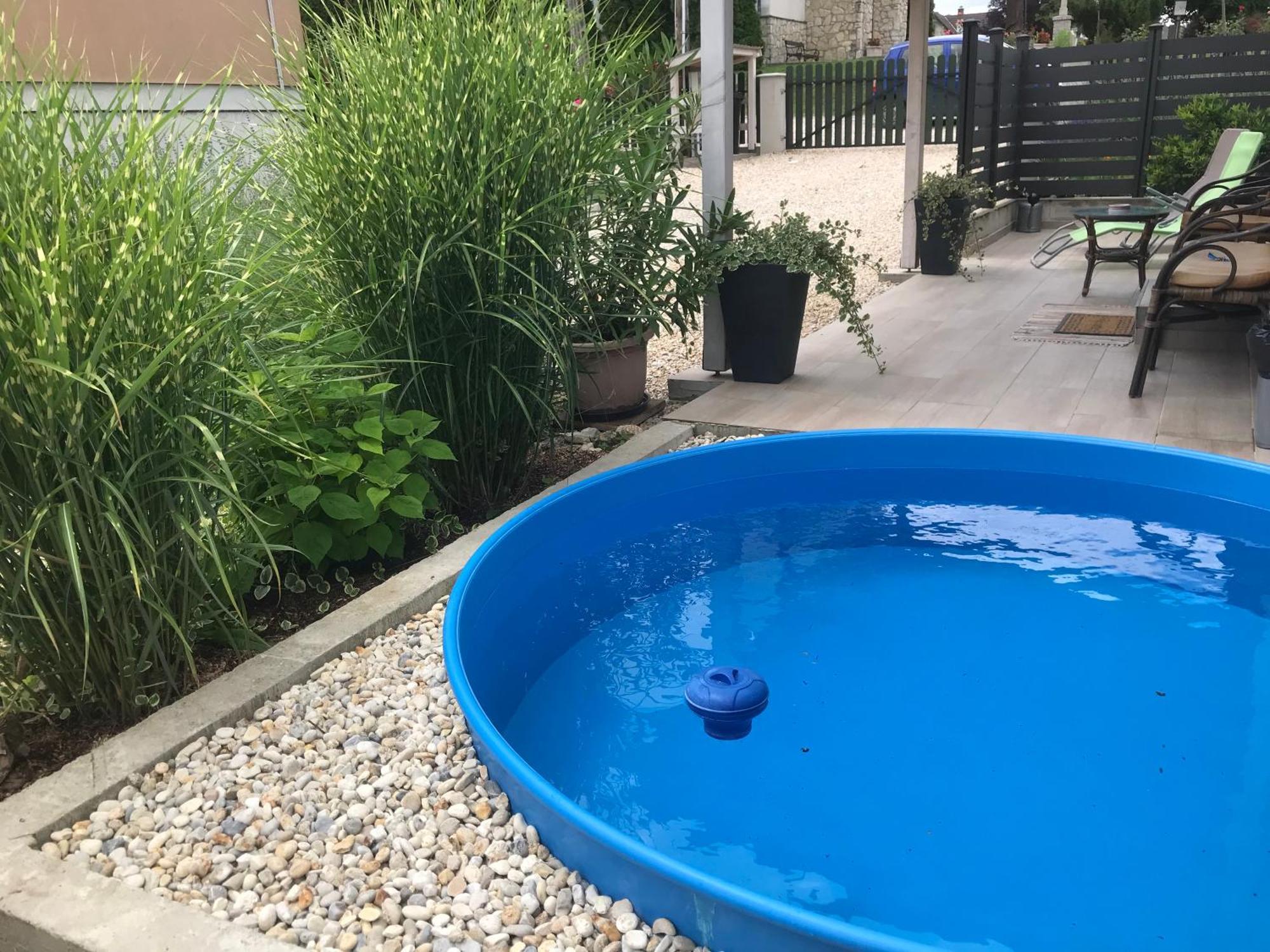 Kisvakond Vendeghaz Appartement Jeno Buitenkant foto